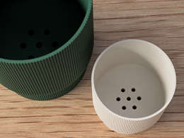 Doniczka z odkręcaną tacą.  